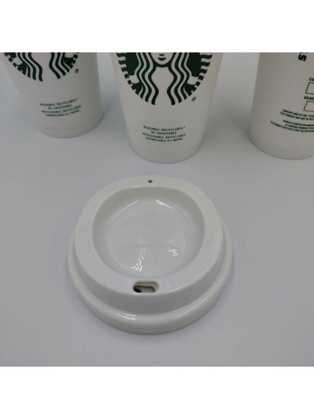 Starbucks Grande Cups Reusable Coffee 16 Oz. Match Lids Set of 5 White Plastic - Picture 2 of 9